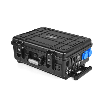 Lifepo4 ব্যাটারি 110v 220v 2500w সহ লিথিয়াম পোর্টেবল পাওয়ার স্টেশন চার্জ করা হচ্ছে
